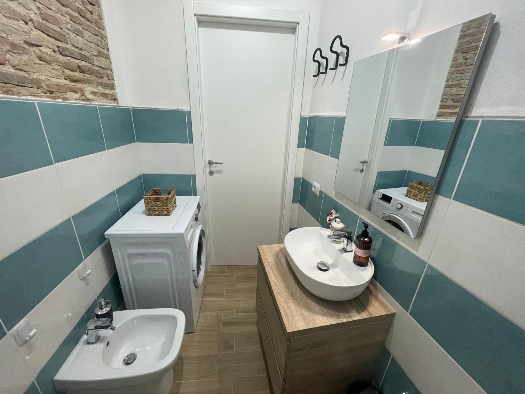 Centro Storico Lovely House R9345 カリアリ エクステリア 写真